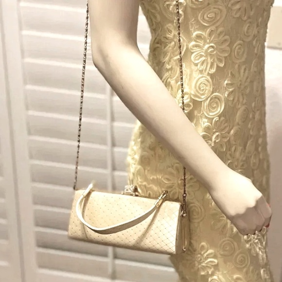 CIELO SATIN SWAROVSKI QUILT STICH EVENING BAG CHAMPAGNE AND GOLD - Picture 7 of 10